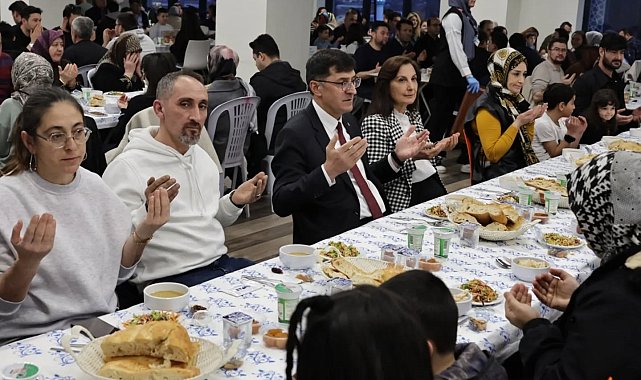 Kütahya Belediyesi personeli iftar sofrasında buluştu