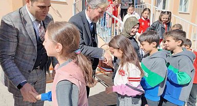 Kütahya Şehit Semih Akyıldız İlkokulu'nda bayramlaşma programı