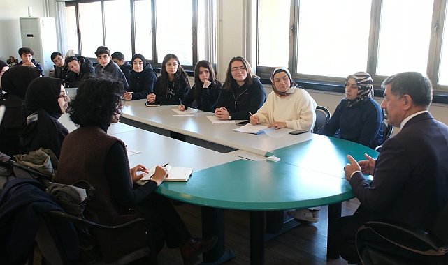 Lise öğrencileri çevre çalışmalarını yerinde öğrendi