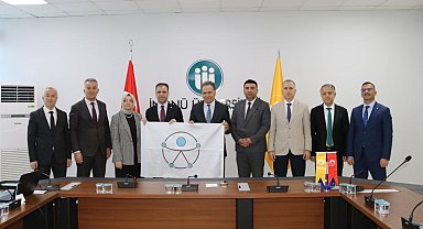 Malatya'da İnönü Üniversitesi Merkez Kütüphanesi'ne erişilebilirlik ödülü