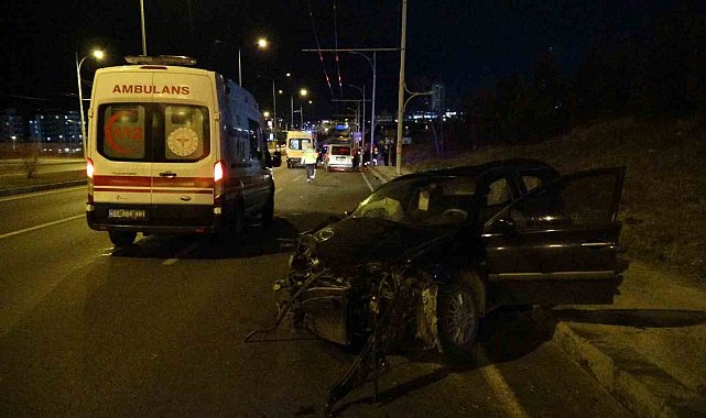 Malatya'da üç aracın karıştığı kazada 4 kişi yaralandı