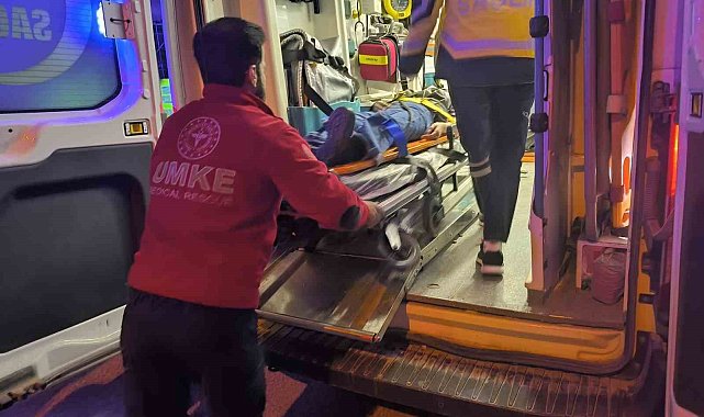 Mardin'de otomobilin çarptığı 3 kişi yaralandı
