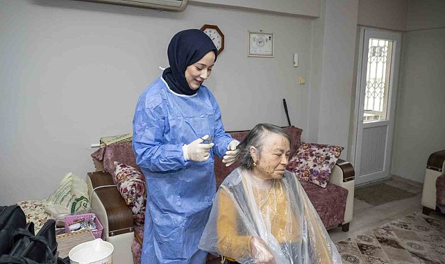 Mersin Büyükşehir Belediyesinden yaşlılara bayram desteği