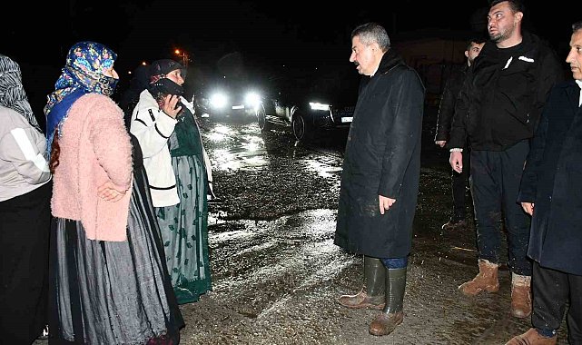 Milletvekili Arslan Tatar Kasrik'teki sel bölgesinde incelemelerde bulundu