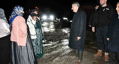 Milletvekili Arslan Tatar Kasrik'teki sel bölgesinde incelemelerde bulundu