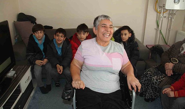 Minik öğrenciler engelli vatandaşın hayalini gerçekleştirdi