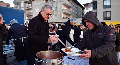 Osmangazi'de gönül sofraları Geçit Mahallesi'nde kuruldu