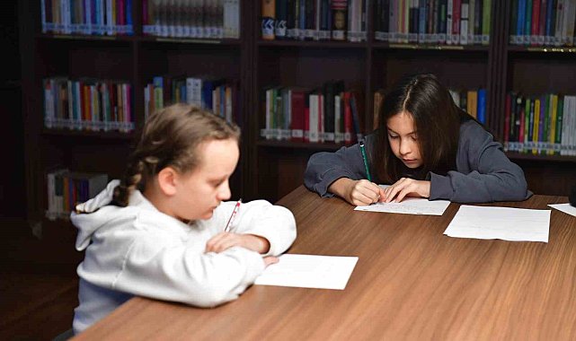 Osmangazi'nin tarihi mekanları çocukların masallarıyla yeniden keşfediliyor
