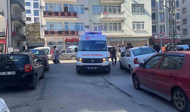 Otomobil motosikletle çarpıştı: 1 yaralı