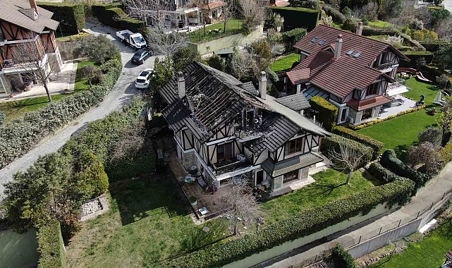 Oyuncu Aslıhan Karalar ölümden döndü: Lüks villadaki yangın havadan görüntülendi
