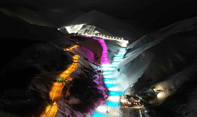 Palandöken'de gece kayağı keyfi