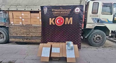 Polis 4 milyon 100 bin adet sahte bandrollü boş makaron ele geçirdi
