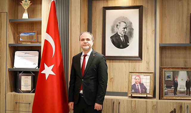 Rektör Uslu: "Ramazan Bayramı birlik ve beraberliğimizi güçlendiren özel günlerdendir"
