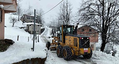 Rize'de 21 köy yolu kar nedeniyle ulaşıma kapalı bulunuyor