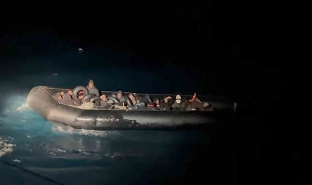 Sahil güvenlikten kaçamadılar: 35 göçmen yakalandı