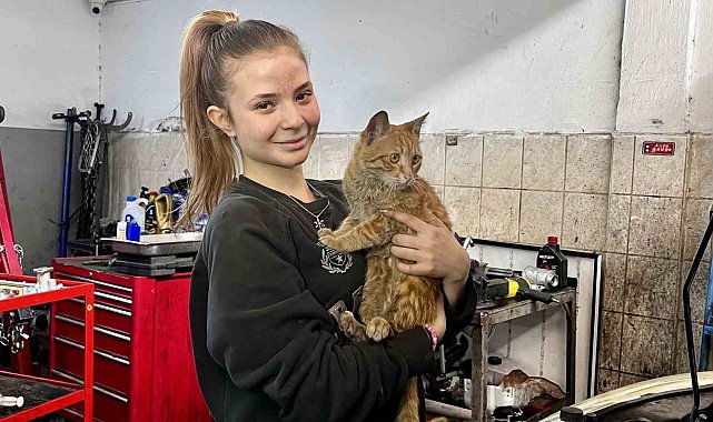 Sanayinin 17 yaşındaki oto tamircisi kadın ustası