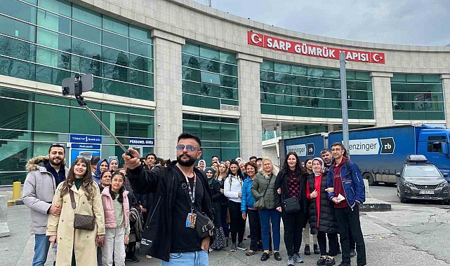 Sarp Sınır Kapısı'nda yolcu geçişi 5 milyonu aştı