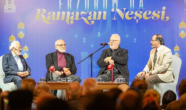 Tarihi mekanda "Medreseden Üniversiteye Erzurum'da İlim" konuşuldu