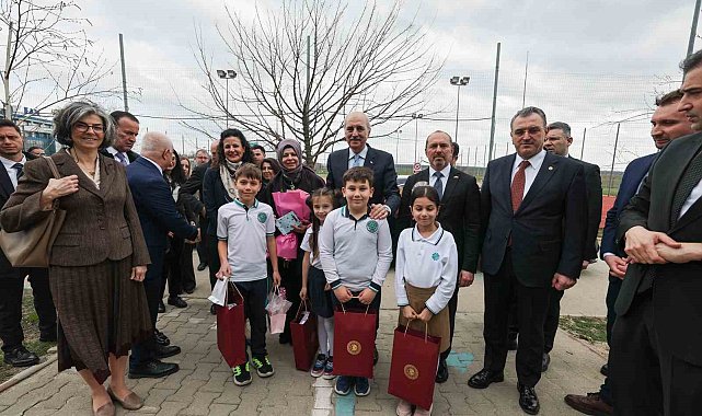 TBMM Başkanı Kurtulmuş: "Türkiye olarak barışın, istikrarın, huzurun ve insani değerlerin yanında olduk, olmaya devam edeceğiz"