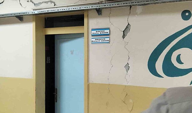 Tokat'ta 5,5 büyüklüğündeki deprem okul duvarlarını çatlattı