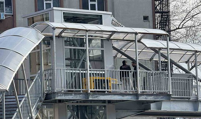 Üst geçit asansöründe sona gelindi