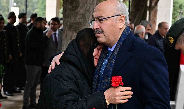 Valisi köşger şehit aileleri ve devlet korumasındaki çocuklarla bayramlaştı
