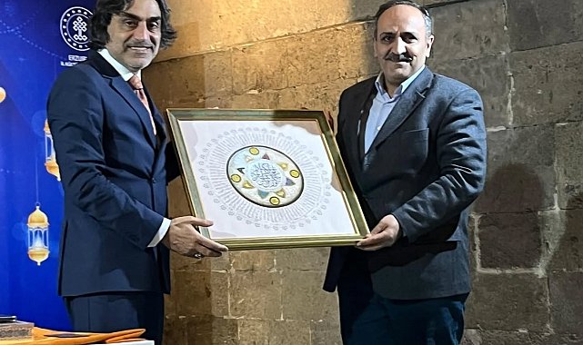 Yakutiye Medresesi'nde, tefekkür dolu bir buluşma