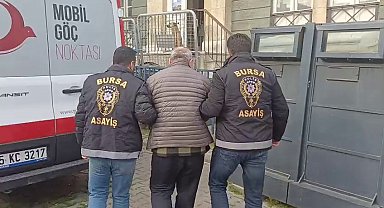 11 yıl kaçtı, 9 estetikle yeni yüz yaptı... Yeni hayat kurup yıllarca maaşla çalışan katil işçi servisinde yakalandı