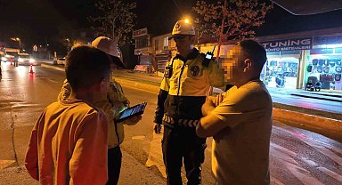 13 yaşındaki çocuğa direksiyonu verdi, savunması pes dedirtti