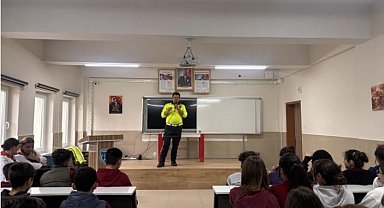 2 bin 316 öğrenciye polisten bilinçlendirme eğitimi