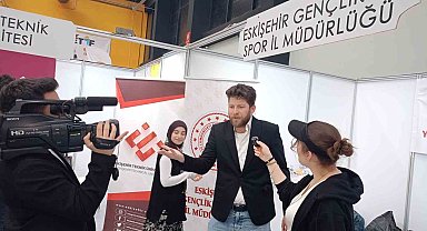 'İşsizlik' konulu komedi skeci İstihdam Fuarı'na renk kattı