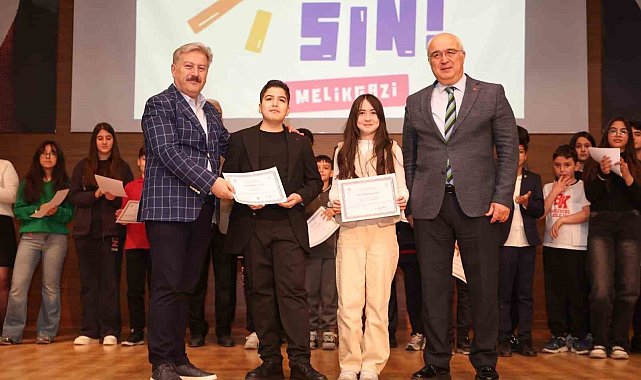 'Sen Yaparsın Melikgazi'de başarılı olan küçük müzisyenler ödüllerini aldı