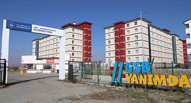 Ağrı'da yurtta tahliye edilen binadaki kokunun nedeni biber gazı çıktı