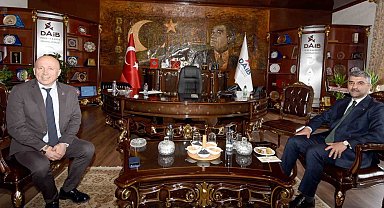 AK Parti Erzurum İl Başkanı Av. Küçükoğlu'ndan DAİB Başkanı Madırlı'ya 'Hayırlı olsun' ziyareti