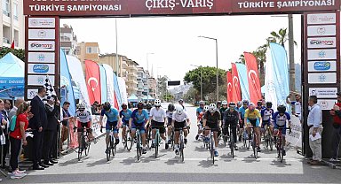 Alanya'da ÜNİLİG Yol ve Dağ Bisikleti Türkiye Şampiyonası başladı
