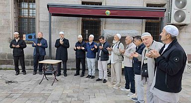 Alaplı'da Hacı Adayları Dualarla Uğurlandı