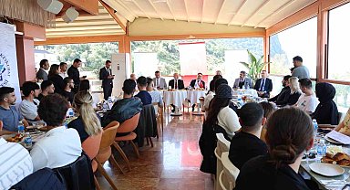 ALKÜ'de öğrenci toplulukları buluştu