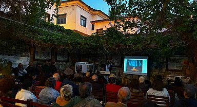 Ameliyathaneden okyanusa uzanan hikaye Kuşadası'nda anlatıldı