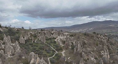 Ankara'da Kapadokya'yı andıran doğa harikası: Abacı Peribacaları