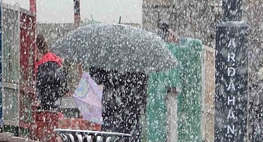 Ardahan'da kar yağışı etkili oldu