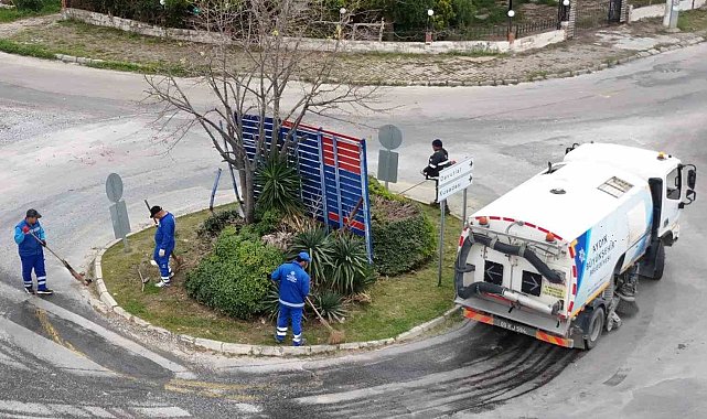 Aydın Büyükşehir Belediyesi Kuşadası'nda çalışmalarını sürdürüyor
