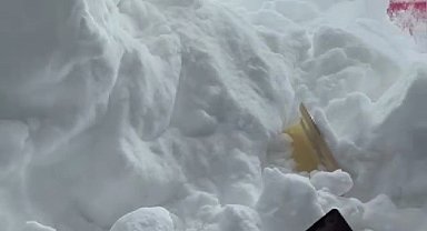 Bahar ayında kış manzarası: Karadağ'da nefes kesen çalışma