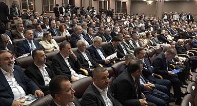 Bakan Bolat, Bursa'da iş adamlarıyla bir araya geldi