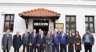 Bakan Bolat'tan Kosova'da KFOR Karargahı'na ziyaret