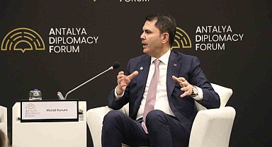 Bakan Murat Kurum'dan yeniden inşa için Türkiye'den küresel seferberlik mesajı