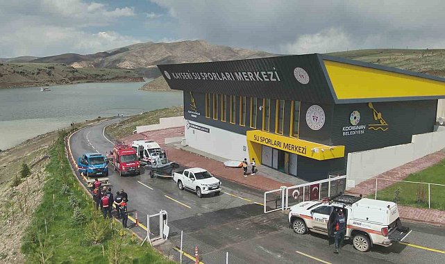 Barajda sörfleri alabora olan 2 kişi kurtarıldı