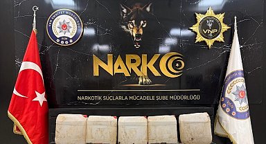 Başkale'de 162 kilo asetik anhidrit maddesi ele geçirildi