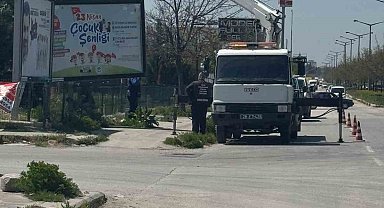 Başkan Tunç'tan Büyükşehir'e 'billboard' tepkisi: "Bu zararı kim karşılayacak?"