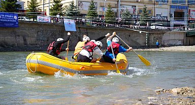 Bayburt'ta 'Üniversiteler Arası Rafting Türkiye Şampiyonası' başladı