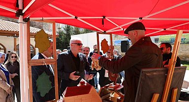 Bayburt'ta yöresel ürün stantları açıldı